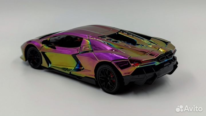 Модель авто Lamborghini Revuelto Хамелеон