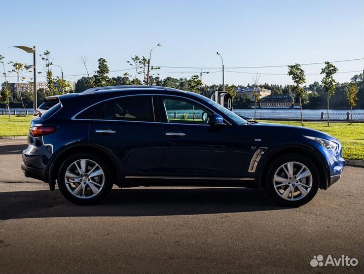 Infiniti QX70 3.7 AT, 2014, 133 609 км