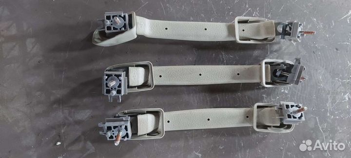 Ручки потолочные на Nissan Skyline v35