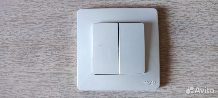 Рамки для выключателей Schneider Electric