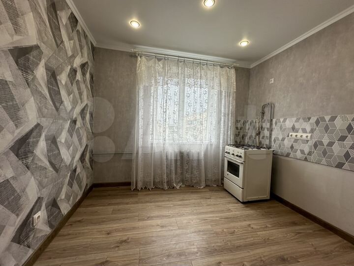 2-к. квартира, 49 м², 8/10 эт.