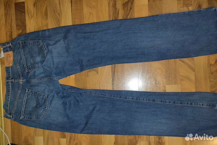 Джинсы levis