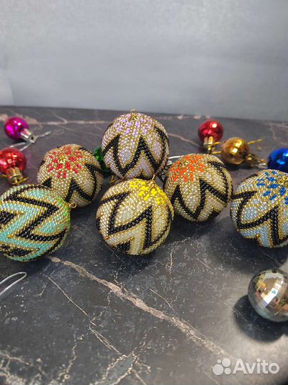 Ёлочные игрушки ручной работы из бисера