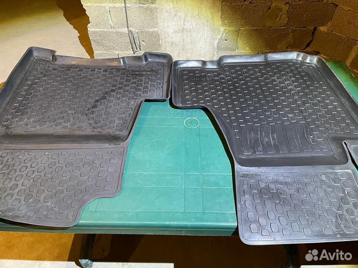 Автоковрики резиновые Хонда ср в 3