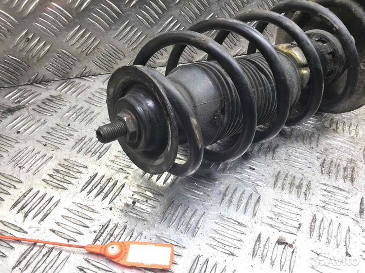 Стойка передняя левая Volkswagen Golf 1j04130315 A