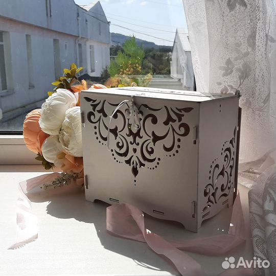 Сундучок для конвертов на свадьбу / Свадебный банк