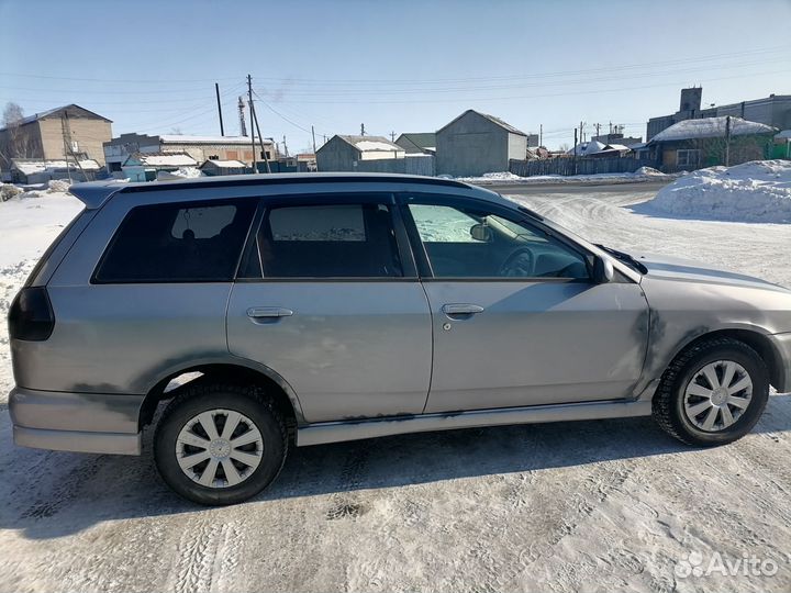 Nissan Wingroad 1.5 AT, 2000, 305 213 км