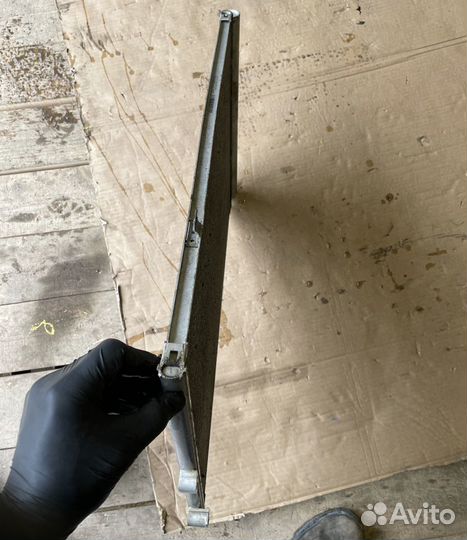 Радиатор кондиционера Мерседес глк w204 w212 c207