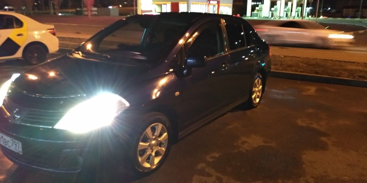 Nissan Tiida: фото владельца