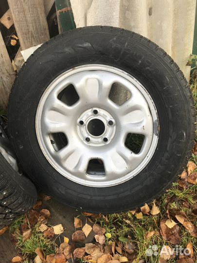 Nokian Tyres Entyre 215/65 R16 24H