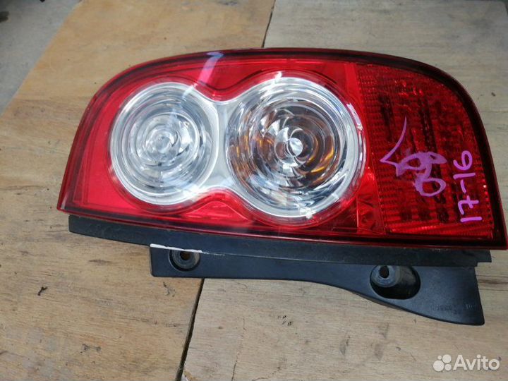 Стоп-сигнал задний правый Nissan March K12