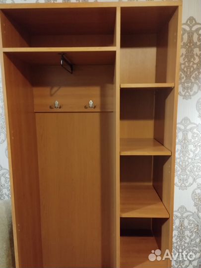 Шкаф