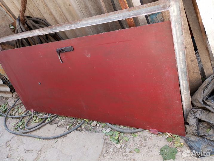 Дверь входная металлическая