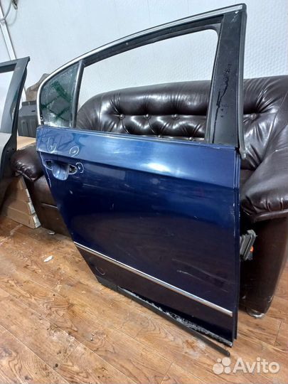 Дверь задняя правая Volkswagen Passat B6