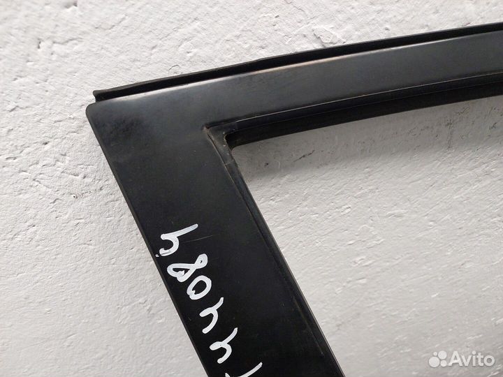 Дверь правая передняя Toyota Avensis 2, 2007