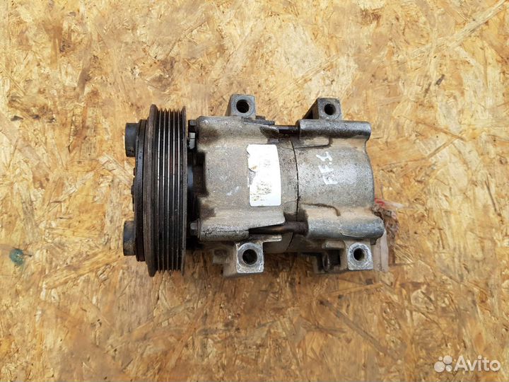 Компрессор кондиционера Ford focus 1 2.0
