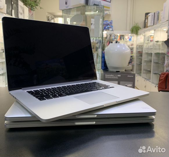 Б/У MacBook Pro 15 (2015 I7/16/512Gb) 130 циклов