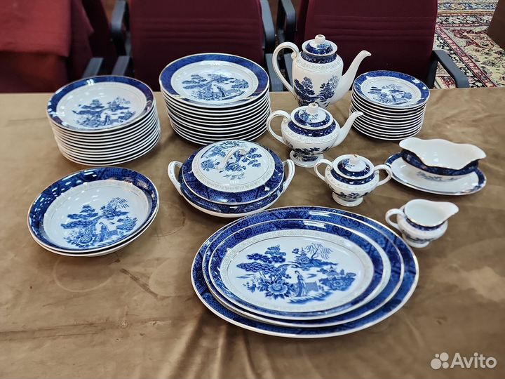 Столовый сервиз. 12 персон. Япония