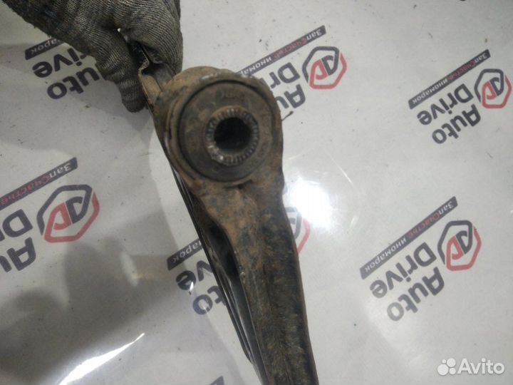 Рычаг подвески нижний правый Chevrolet Aveo T250
