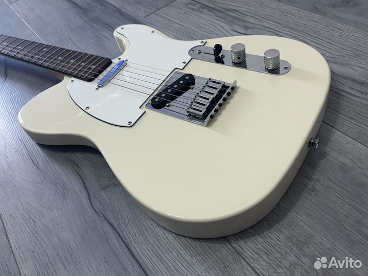 Squier by Fender Affinity Series Telecaster White
