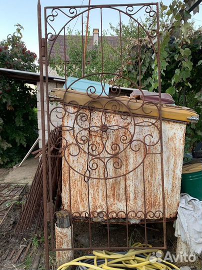 Секции забора кованные