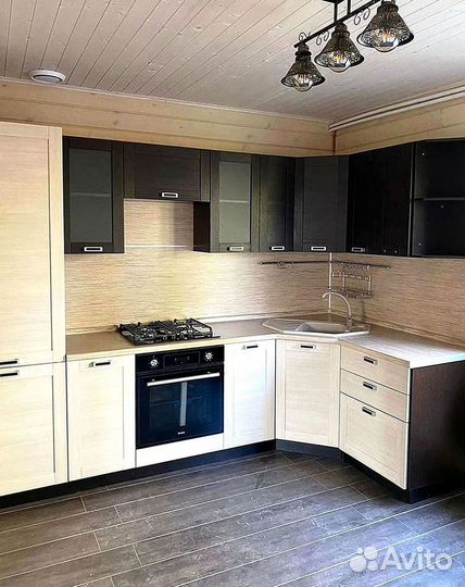 Кухня с техникой