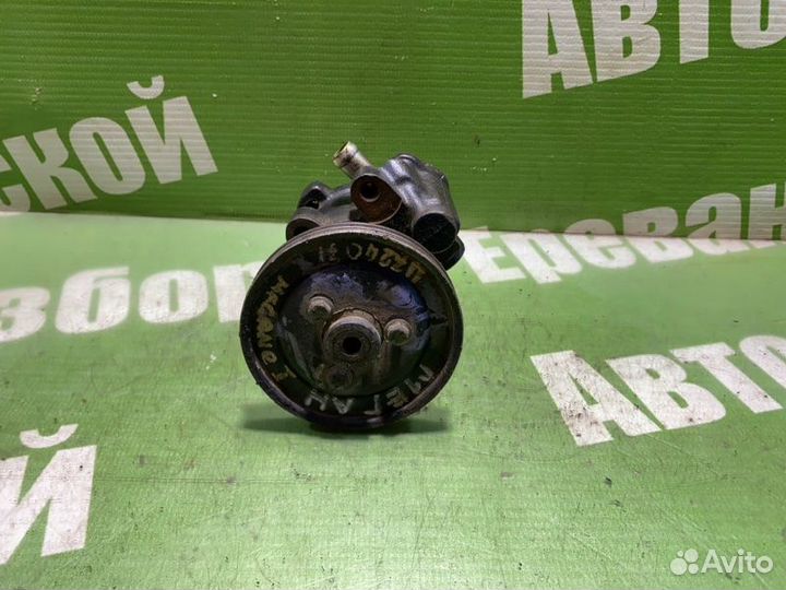 Насос гидроусилителя руля Renault Megane