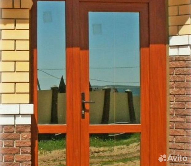 Дверь пластиковая