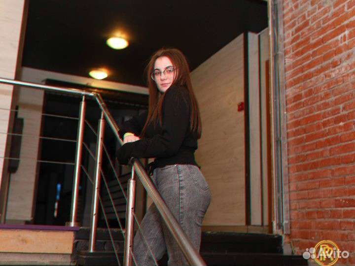 Администратор, бармен, бариста, официант