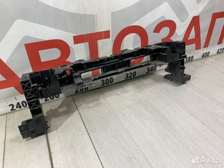 Рамка радиатора передняя Geely Monjaro KX11