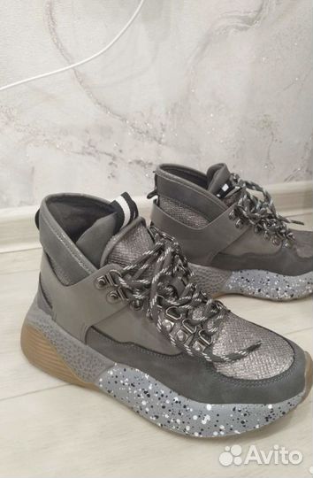 Кроссовки осень весна 37-38