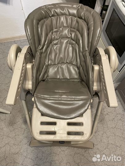 Стульчик для кормления от 0 chicco