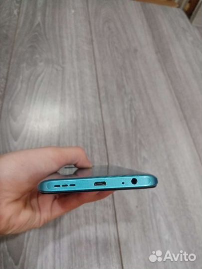 Мобильный телефон infinix 11