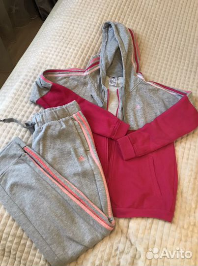 Женский спортивный костюм adidas