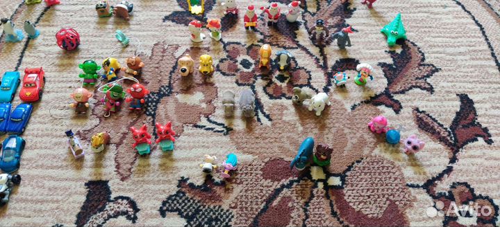 Киндер фигурки