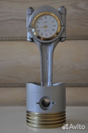 Поршень-часы