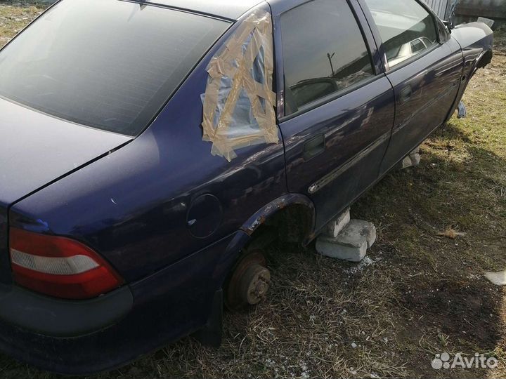 Дверь Опель Вектра Б 1.8