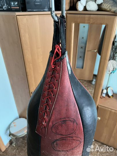 Продам профессиональную кожаную боксерскую грушу