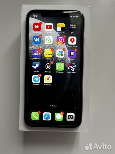 iPhone 11, 64 ГБ
