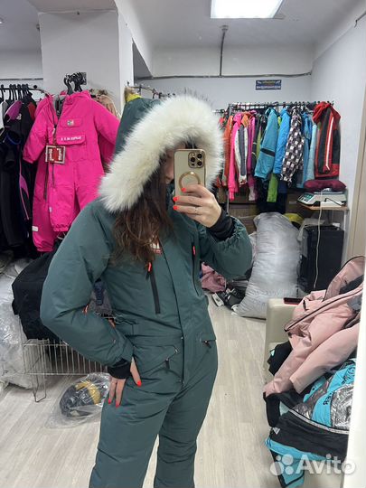 Комбинезон зимний женский горнолыжный новый