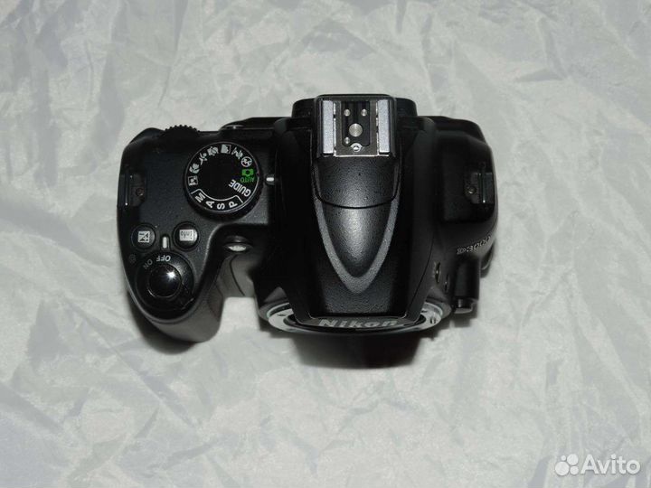 Nikon D3000 Body