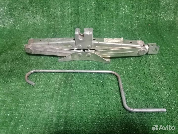 Домкрат lifan