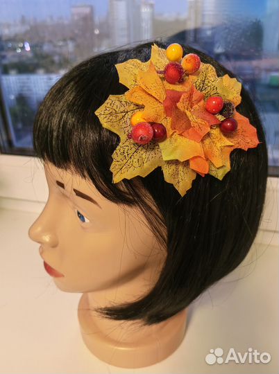 Заколка осень