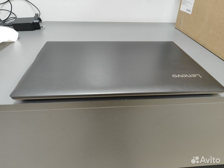 Ноутбук Lenovo 320-15ISK