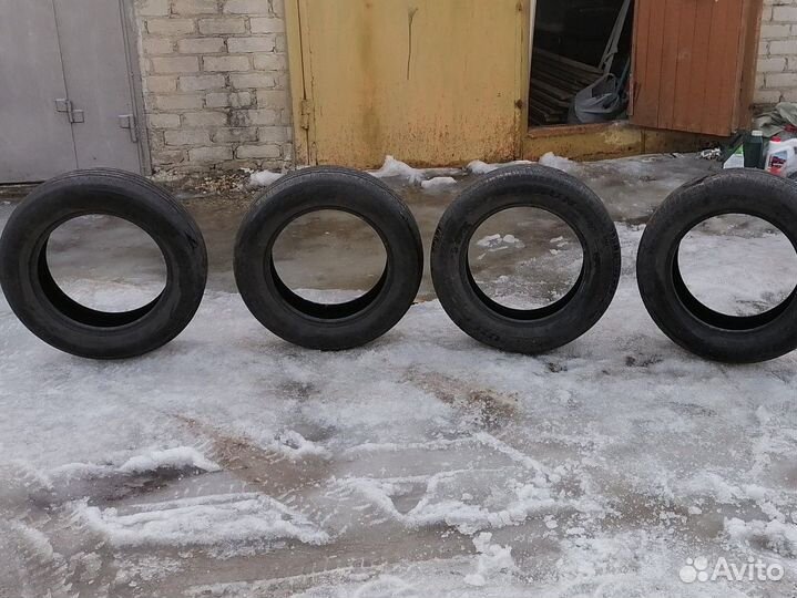 Winrun R380 215/60 R16