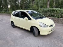 Honda Fit 1.3 CVT, 2001, 303 000 км, с пробегом, цена 340 000 руб.