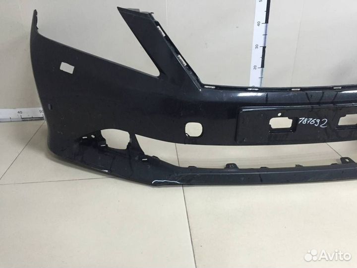 Бампер передний Toyota Camry
