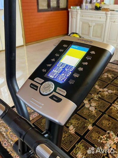 Эллиптический тренажер