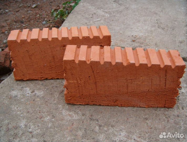 Полнотелый кирпич