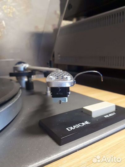 Виниловый проигрыватель Diatone DP-66B
